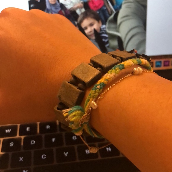 Meet your Posher, Aya - Picture 1 of 1